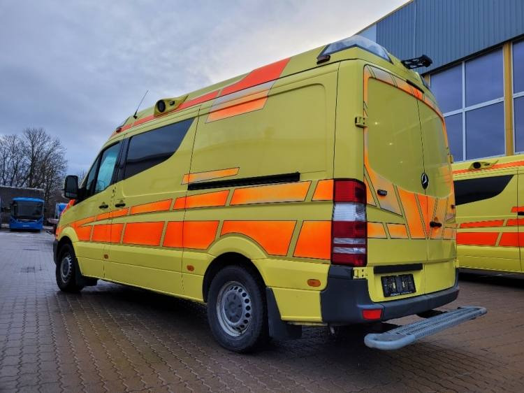 MERCEDES – BENZ SPRINTER 2.2D AMBULANCE (PROFILE) KLIMA 11.2014 EURO 5  - Ambulancia: foto 3 MERCEDES – BENZ SPRINTER 2.2D AMBULANCE (PROFILE) KLIMA 11.2014 EURO 5  - Ambulancia: foto 3