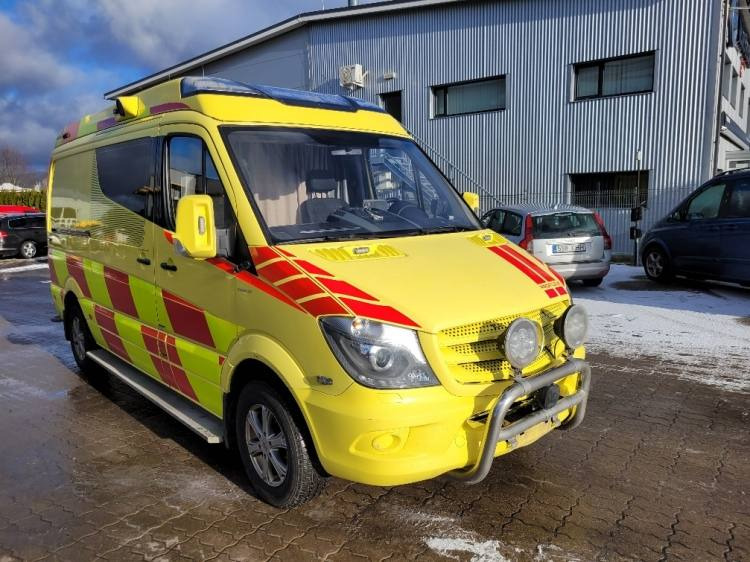 MERCEDES – BENZ SPRINTER 3.0D AMBULANCE (PROFILE) KLIMA 2.2016 EURO 6 - Ambulancia: foto 1 MERCEDES – BENZ SPRINTER 3.0D AMBULANCE (PROFILE) KLIMA 2.2016 EURO 6 - Ambulancia: foto 1