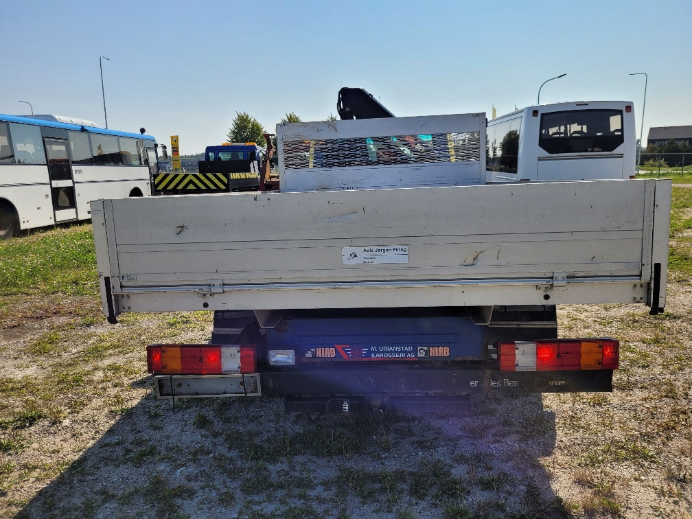 MERCEDES – BENZ SPRINTER 616CDI HIAB 027-2 Crane 10.2004  - Caja abierta furgoneta: foto 5 MERCEDES – BENZ SPRINTER 616CDI HIAB 027-2 Crane 10.2004  - Caja abierta furgoneta: foto 5