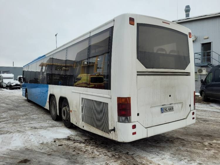 VOLVO B12BLE 8700 KLIMA, 8.2010, EURO 5, RAMP, 58 seats, 14,7m - Autobús suburbano: foto 3 VOLVO B12BLE 8700 KLIMA, 8.2010, EURO 5, RAMP, 58 seats, 14,7m - Autobús suburbano: foto 3