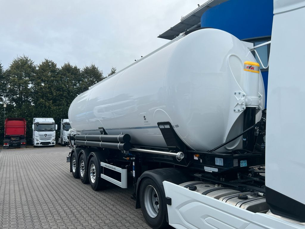 Spitzer SK 2745 CAL, KIP 45.3, NEU, MIETE/Mietkauf - Semirremolque silo: foto 1 Spitzer SK 2745 CAL, KIP 45.3, NEU, MIETE/Mietkauf - Semirremolque silo: foto 1