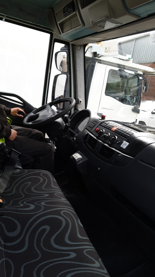 Mallaghan Water truck WSU 3000 on IVECO - Equipo de apoyo en tierra: foto 3 Mallaghan Water truck WSU 3000 on IVECO - Equipo de apoyo en tierra: foto 3