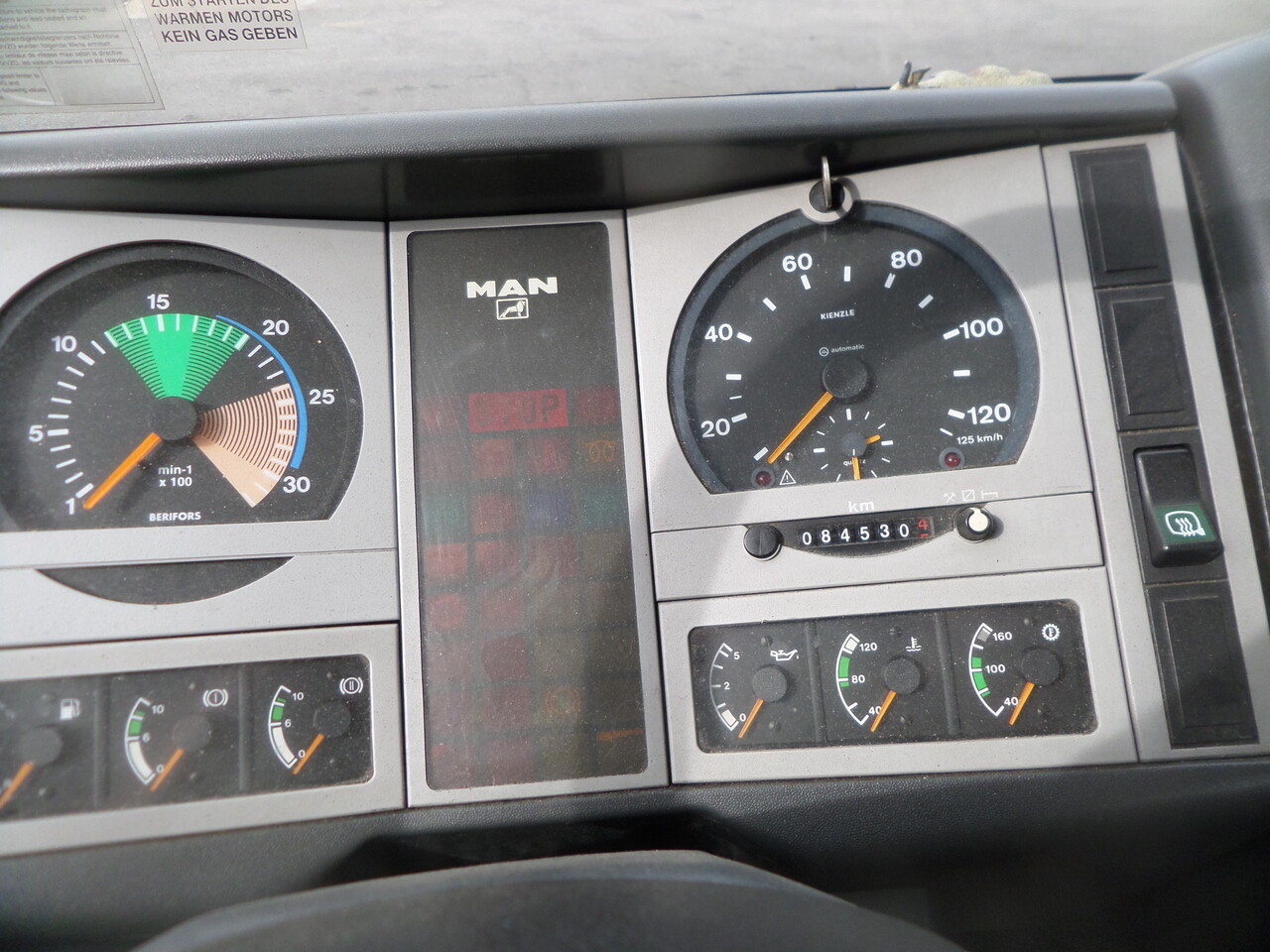 Schrader Water truck WSU 3000 MAN - Equipo de apoyo en tierra: foto 5 Schrader Water truck WSU 3000 MAN - Equipo de apoyo en tierra: foto 5