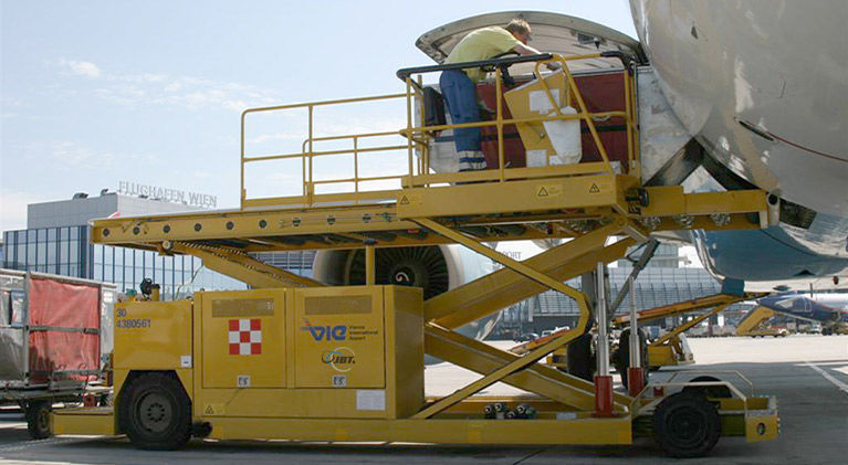 JBT Transport CLT8 - Cargadora de contenedores/ Palets: foto 1 JBT Transport CLT8 - Cargadora de contenedores/ Palets: foto 1