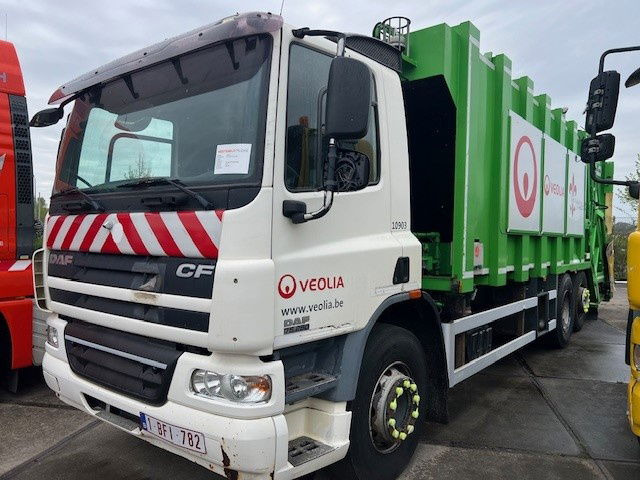 DAF CF 75.250 FAN75.250 CF 6X2 - Camión de basura: foto 1 DAF CF 75.250 FAN75.250 CF 6X2 - Camión de basura: foto 1
