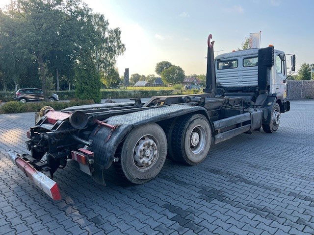 MAN 26.364 6x2 - Camión chasis: foto 3 MAN 26.364 6x2 - Camión chasis: foto 3