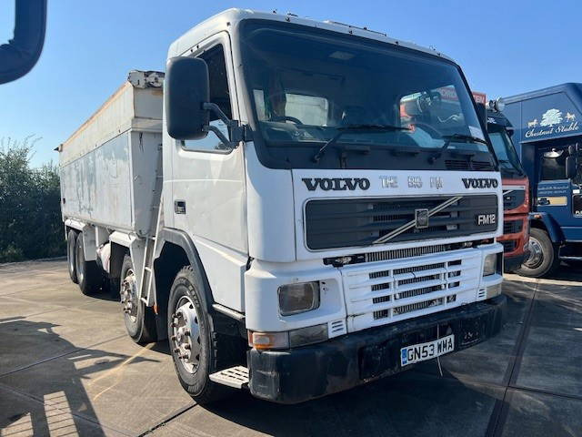 Volvo FM 12 FM12 8x4 - Camión volquete: foto 2 Volvo FM 12 FM12 8x4 - Camión volquete: foto 2