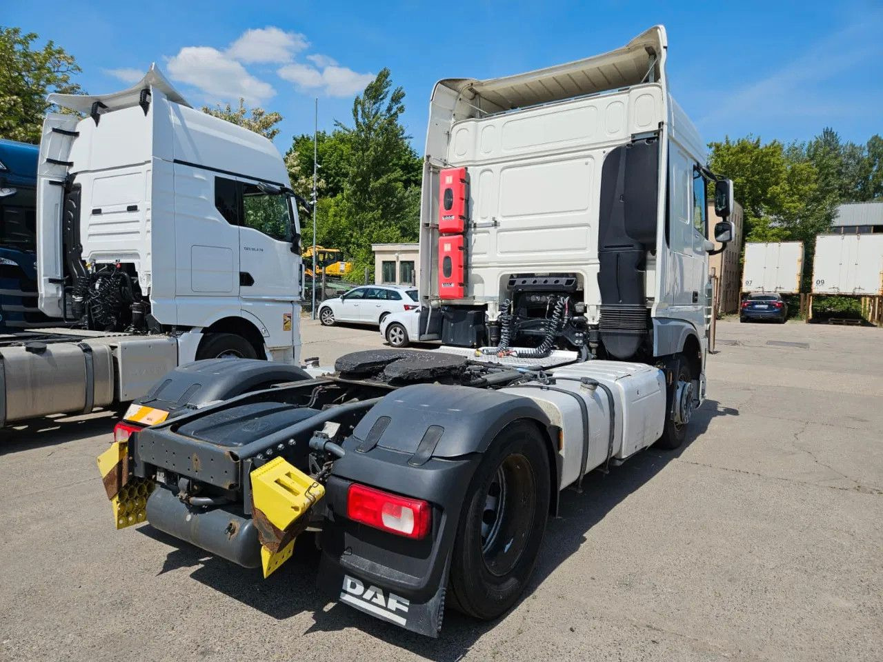 DAF XF 460 Space Cab Standklima 2 units - Cabeza tractora: foto 4 DAF XF 460 Space Cab Standklima 2 units - Cabeza tractora: foto 4