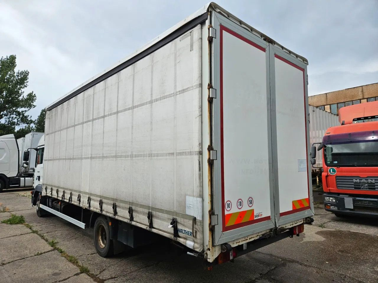 MAN TGL 8.220 4x2 BL Euro 5 EEV - Camión lona: foto 3 MAN TGL 8.220 4x2 BL Euro 5 EEV - Camión lona: foto 3