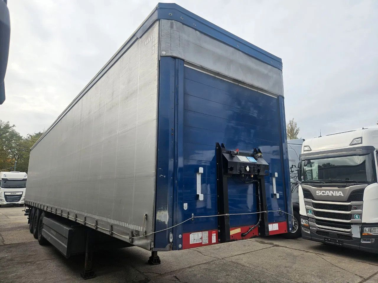 Schwarzmüller S1 J-seria, Pallet box - Semirremolque lona: foto 2 Schwarzmüller S1 J-seria, Pallet box - Semirremolque lona: foto 2