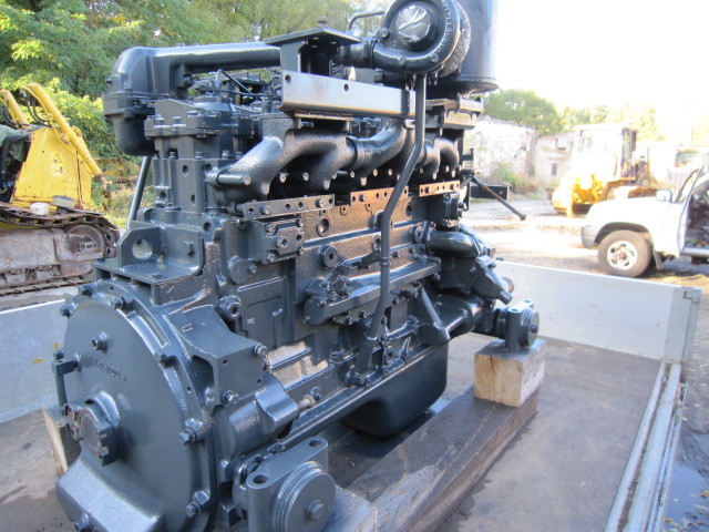 Komatsu Motor Typ S6D 125 E-2 für D65PX/ EX - Motor para Bulldozer: foto 3 Komatsu Motor Typ S6D 125 E-2 für D65PX/ EX - Motor para Bulldozer: foto 3
