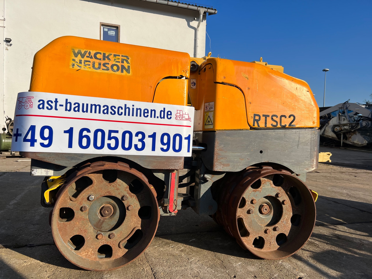 WACKER NEUSON RT82-SC 2 - Mini compactadora: foto 1 WACKER NEUSON RT82-SC 2 - Mini compactadora: foto 1