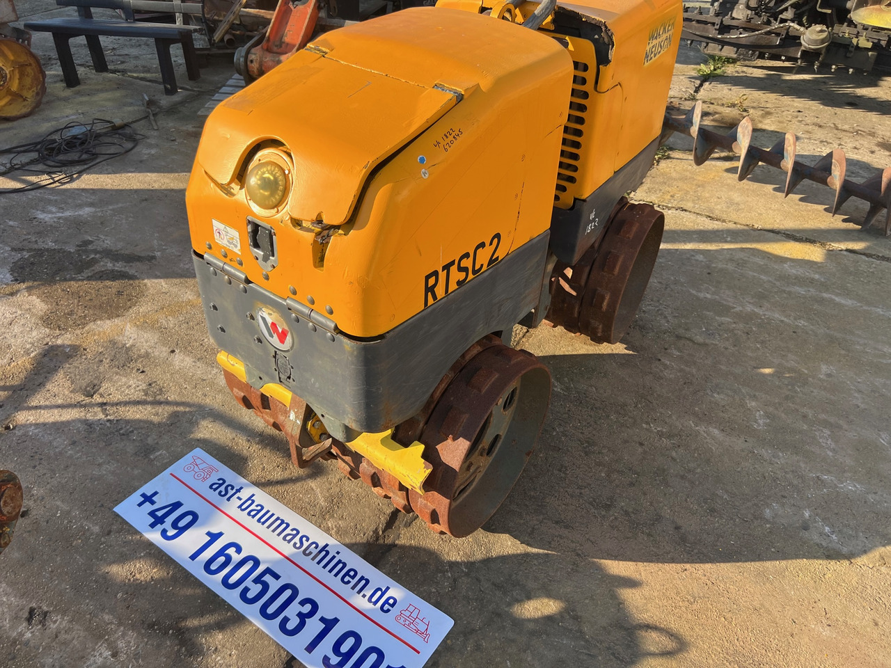 WACKER NEUSON RT82-SC 2 - Mini compactadora: foto 4 WACKER NEUSON RT82-SC 2 - Mini compactadora: foto 4