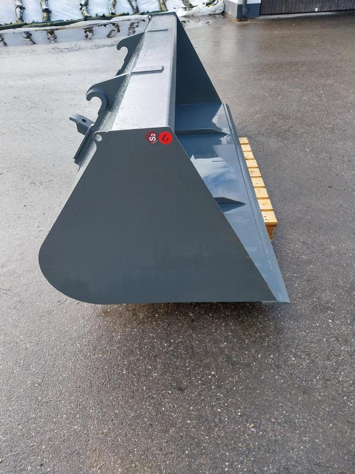 Merlo Schaufel 2,5m Teleskoplader Radlader Volumen - Cazo cargador: foto 4 Merlo Schaufel 2,5m Teleskoplader Radlader Volumen - Cazo cargador: foto 4