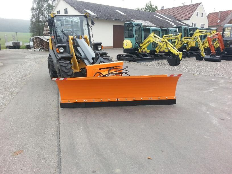 Schneeschild 2,6m Kramer Schlepper Radlader Hoflader Frontlader - Cuchilla quitanieves: foto 1 Schneeschild 2,6m Kramer Schlepper Radlader Hoflader Frontlader - Cuchilla quitanieves: foto 1