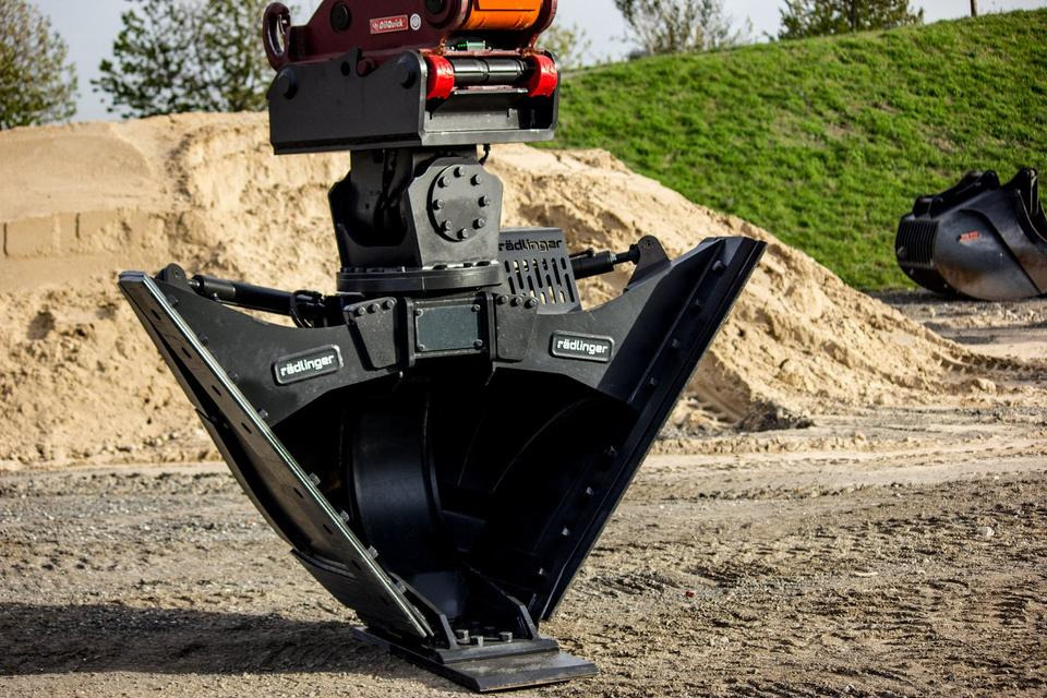 Trapezlöffel hydraulisch verstellbar MS 10 10 - 20 to Löffel JCB - Cazo para excavadora: foto 2 Trapezlöffel hydraulisch verstellbar MS 10 10 - 20 to Löffel JCB - Cazo para excavadora: foto 2