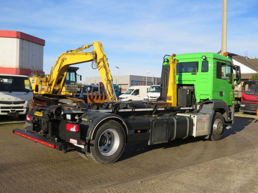 MAN MAN TG-S Abrollkipper 18.320 BL - Camión multibasculante: foto 4 MAN MAN TG-S Abrollkipper 18.320 BL - Camión multibasculante: foto 4