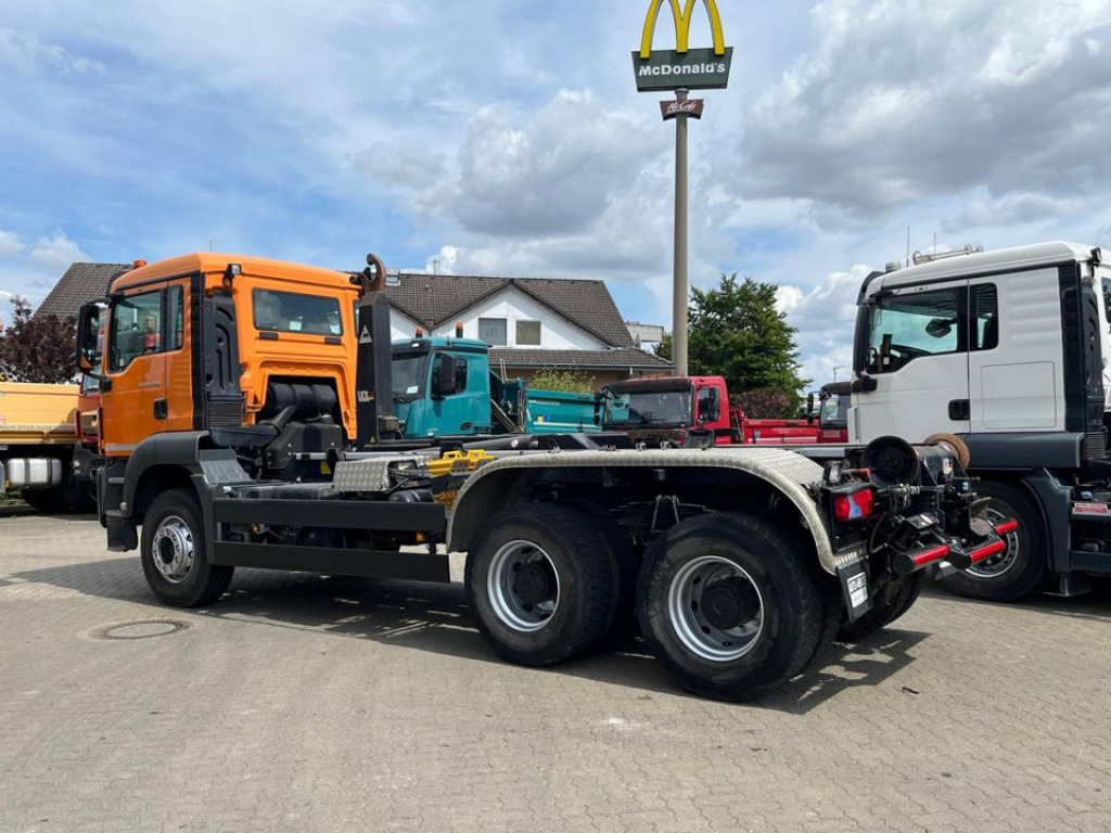 MAN MAN TG-S Abrollkipper 26.460 6x4 BB kurzer Radstand - Camión multibasculante: foto 3 MAN MAN TG-S Abrollkipper 26.460 6x4 BB kurzer Radstand - Camión multibasculante: foto 3