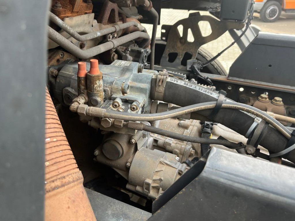 MERCEDES-BENZ Actros 2541 L6x2 Abrollkipper Meiller Schub Knick - Camión multibasculante: foto 5 MERCEDES-BENZ Actros 2541 L6x2 Abrollkipper Meiller Schub Knick - Camión multibasculante: foto 5