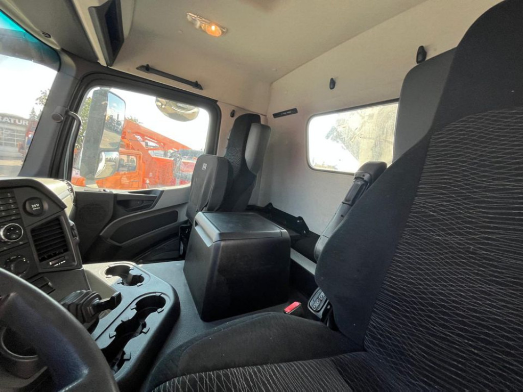 MERCEDES-BENZ Antos 2543 L 6x2 Abrollkipper mit Kran Funk+Greiferst. - Camión multibasculante, Camión grúa: foto 5 MERCEDES-BENZ Antos 2543 L 6x2 Abrollkipper mit Kran Funk+Greiferst. - Camión multibasculante, Camión grúa: foto 5