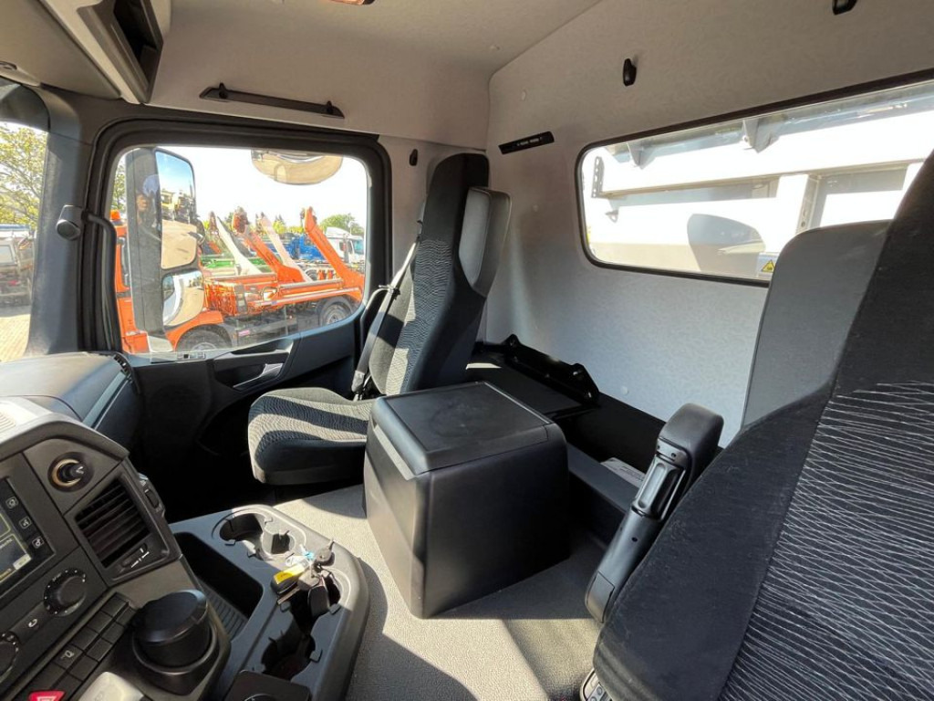 Leasing de MERCEDES-BENZ Arocs 4153 8x6 4 Achs Muldenkipper Meiller MERCEDES-BENZ Arocs 4153 8x6 4 Achs Muldenkipper Meiller: foto 8