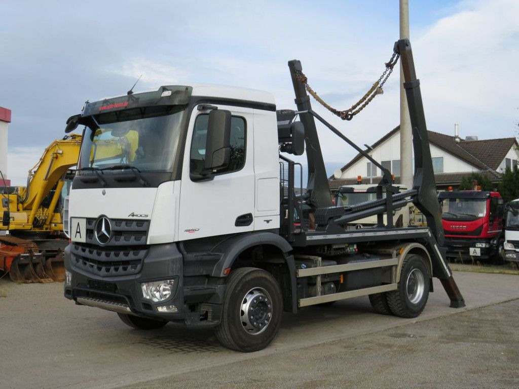 Mercedes-Benz Actros 1840 K 4x2 Absetzkipper Euro 6 - Camión portacontenedor de cadenas: foto 1 Mercedes-Benz Actros 1840 K 4x2 Absetzkipper Euro 6 - Camión portacontenedor de cadenas: foto 1