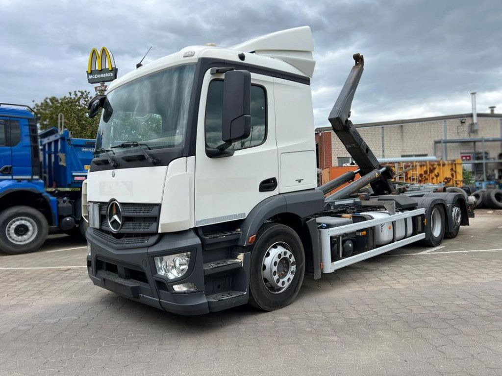 Mercedes-Benz Actros 2543 L 6x2 Abrollkipper MeillerLenk/Lift - Camión multibasculante: foto 1 Mercedes-Benz Actros 2543 L 6x2 Abrollkipper MeillerLenk/Lift - Camión multibasculante: foto 1