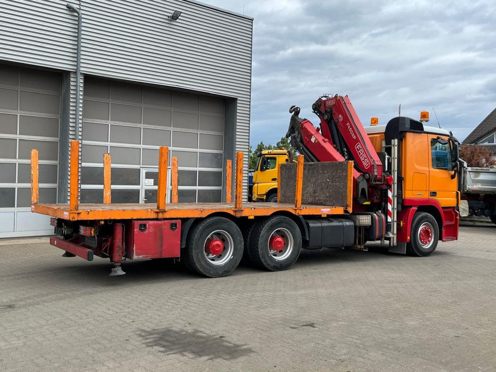 Mercedes-Benz Actros 2646 L 6x4 Pritsche Kran Fassi 450 45m/t Mercedes-Benz Actros 2646 L 6x4 Pritsche Kran Fassi 450 45m/t - Camión grúa, Camión caja abierta: foto 5 Mercedes-Benz Actros 2646 L 6x4 Pritsche Kran Fassi 450 45m/t Mercedes-Benz Actros 2646 L 6x4 Pritsche Kran Fassi 450 45m/t - Camión grúa, Camión caja abierta: foto 5