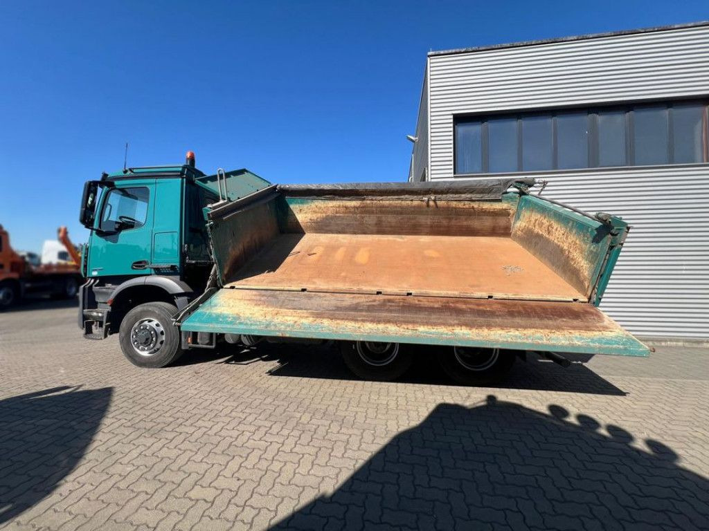Mercedes-Benz Arocs 2636 6x6 HAD 3-Achs Allradkipper Meiller Mercedes-Benz Arocs 2636 6x6 HAD 3-Achs Allradkipper Meiller - Camión volquete: foto 5 Mercedes-Benz Arocs 2636 6x6 HAD 3-Achs Allradkipper Meiller Mercedes-Benz Arocs 2636 6x6 HAD 3-Achs Allradkipper Meiller - Camión volquete: foto 5
