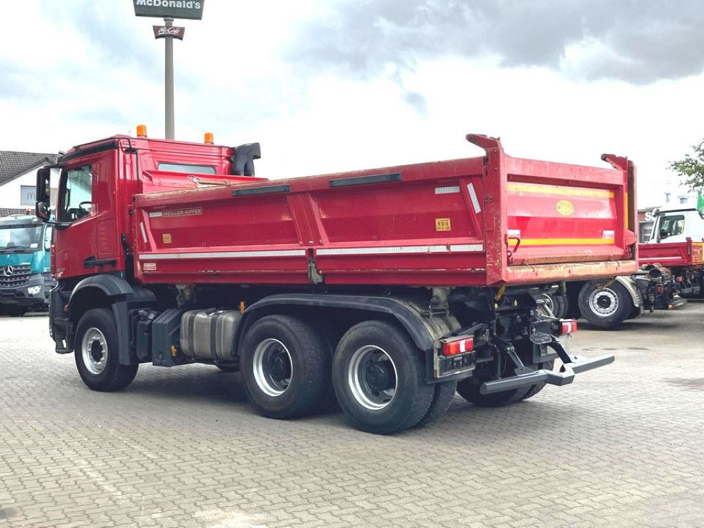 Mercedes-Benz Arocs 2648 6x4 3-Achs Kipper Bordmatik - Camión volquete: foto 3 Mercedes-Benz Arocs 2648 6x4 3-Achs Kipper Bordmatik - Camión volquete: foto 3