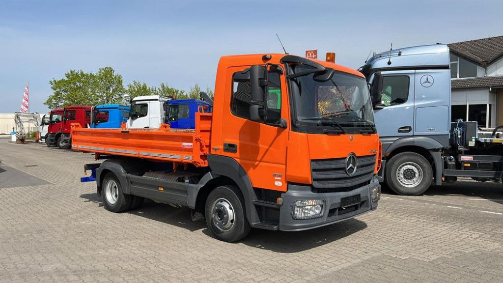 Mercedes-Benz Atego 818 K 2-Achs Kipper Schalter - Camión volquete: foto 2 Mercedes-Benz Atego 818 K 2-Achs Kipper Schalter - Camión volquete: foto 2