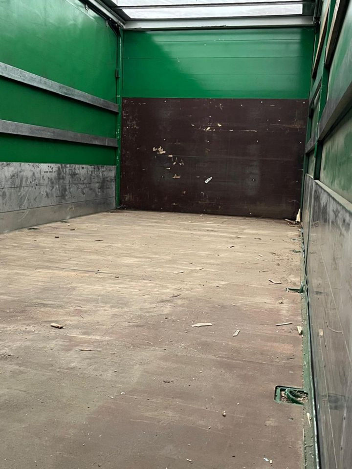 PLATAL Pritschenanhänger Planenanhänger TPA 9,5/6,2E Schiebeplane - Remolque con toldo: foto 4 PLATAL Pritschenanhänger Planenanhänger TPA 9,5/6,2E Schiebeplane - Remolque con toldo: foto 4