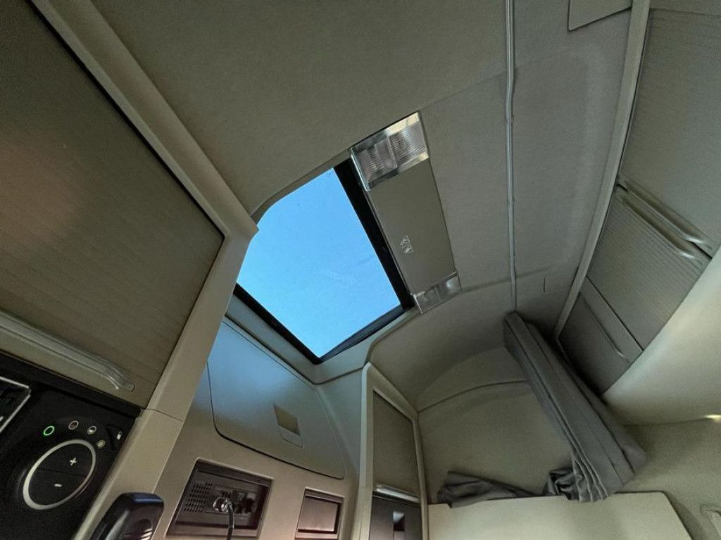 Camión multibasculante Volvo FH 500 6x2 Abrollkipper Funkfernbedienung: foto 10