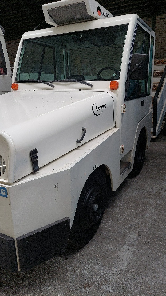 Mulag Comet 4 Baggage Tractor - Tractor de equipaje: foto 2 Mulag Comet 4 Baggage Tractor - Tractor de equipaje: foto 2