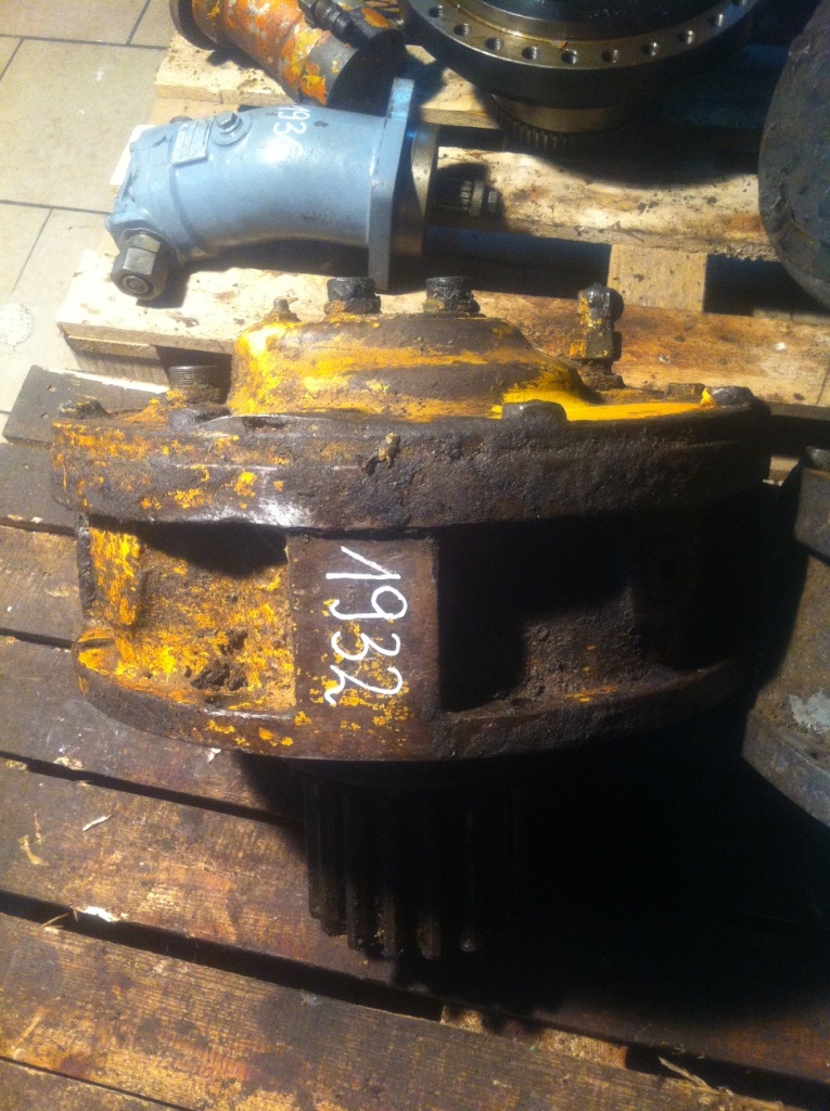 POCLAIN 110010P 06034... - Motor hidráulico para Maquinaria de construcción: foto 1 POCLAIN 110010P 06034... - Motor hidráulico para Maquinaria de construcción: foto 1