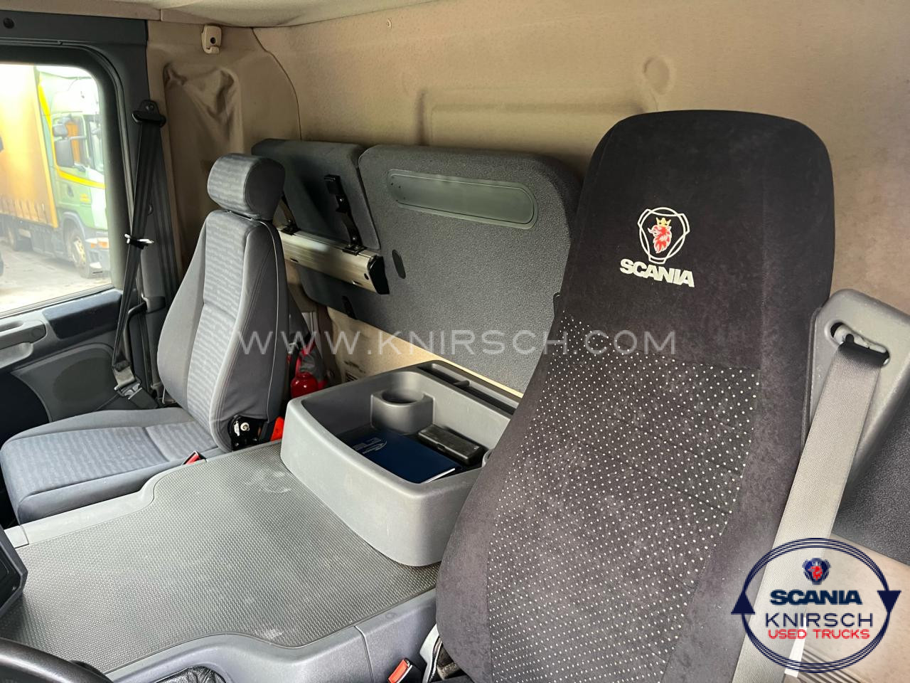 Camión caja cerrada SCANIA P 270 DB4x2MNA: foto 11 Camión caja cerrada SCANIA P 270 DB4x2MNA: foto 11
