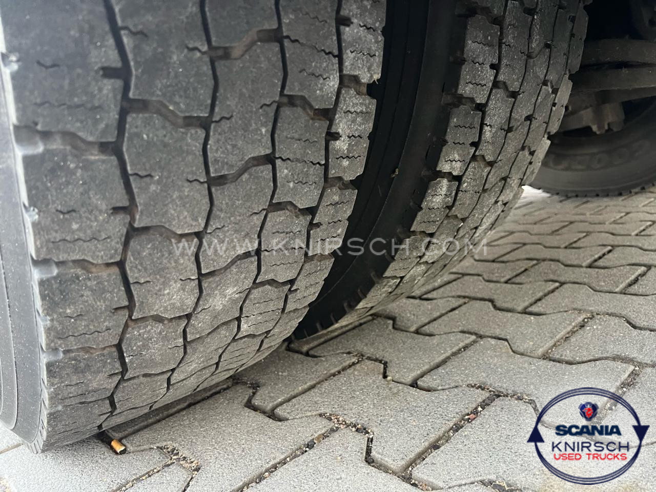 SCANIA P 270 DB4x2MNA - Camión caja cerrada: foto 5 SCANIA P 270 DB4x2MNA - Camión caja cerrada: foto 5