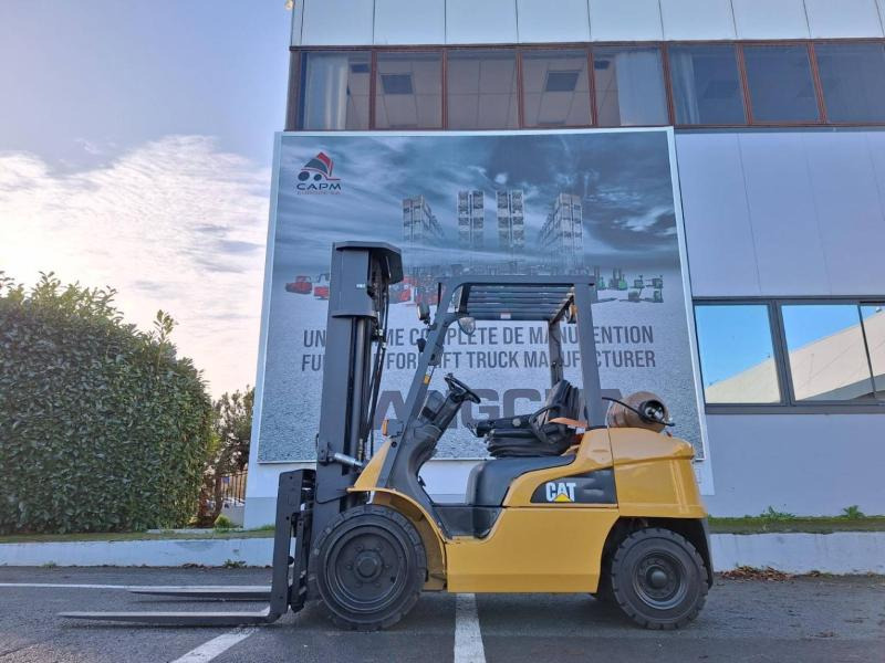 Caterpillar GP30NTD - Carretilla elevadora de gas: foto 3 Caterpillar GP30NTD - Carretilla elevadora de gas: foto 3