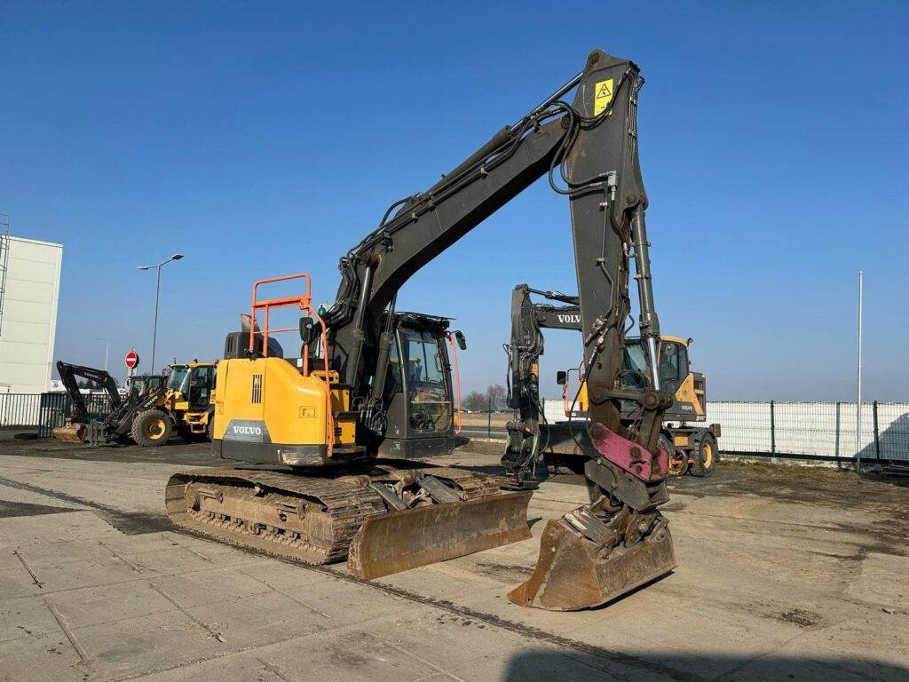 Volvo ECR145EL - Excavadora de cadenas: foto 1 Volvo ECR145EL - Excavadora de cadenas: foto 1