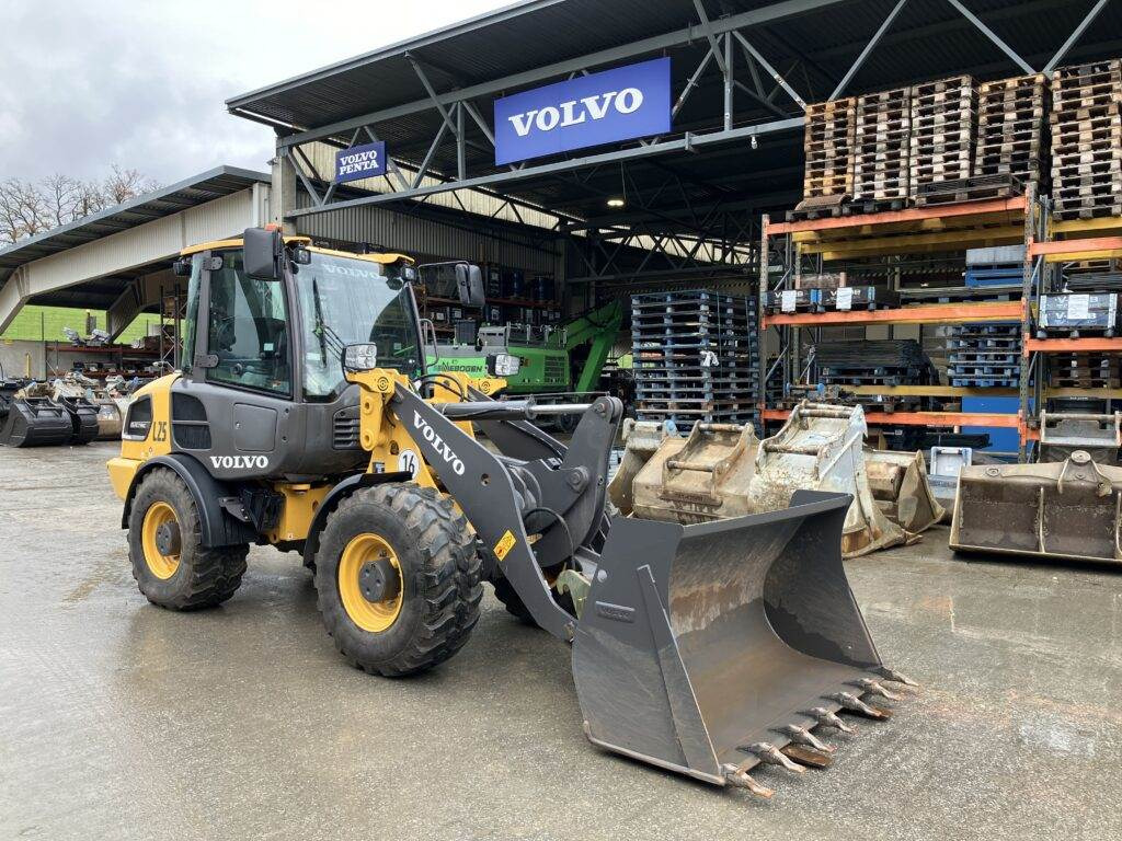 Volvo JL25H Electric - Minicargadora: foto 1 Volvo JL25H Electric - Minicargadora: foto 1