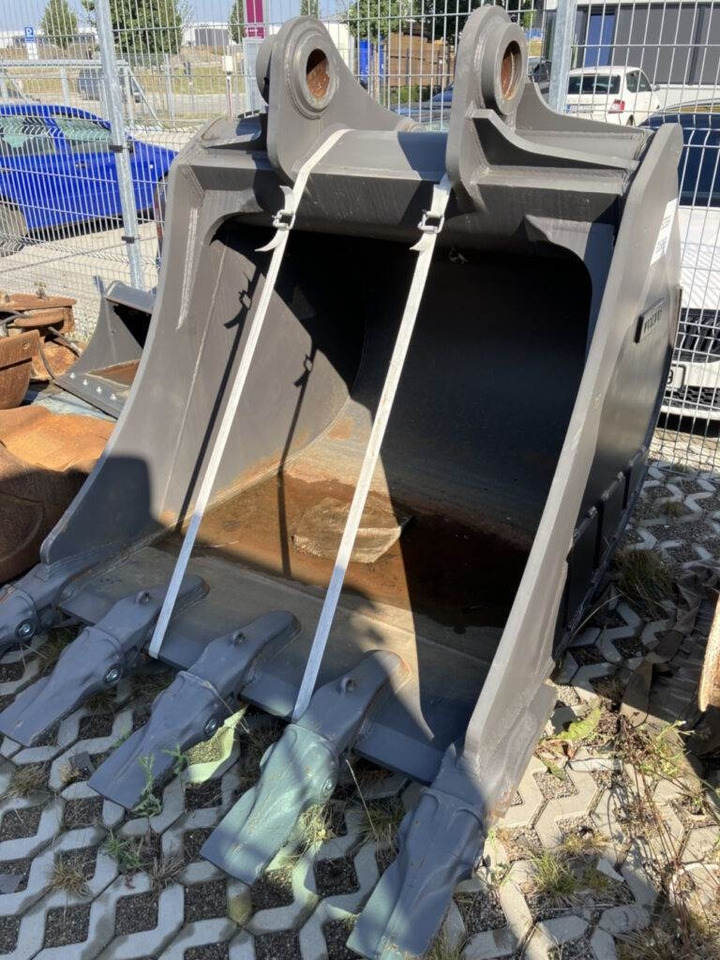 Volvo Tieflöffel mit Zähnen - Festanbau - Retroexcavadora: foto 1 Volvo Tieflöffel mit Zähnen - Festanbau - Retroexcavadora: foto 1