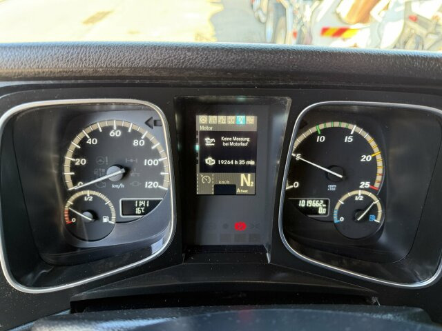 Mercedes-Benz Actros 1845 LS SZM 4x2 Kipphydraulik Retarder - Cabeza tractora: foto 2 Mercedes-Benz Actros 1845 LS SZM 4x2 Kipphydraulik Retarder - Cabeza tractora: foto 2