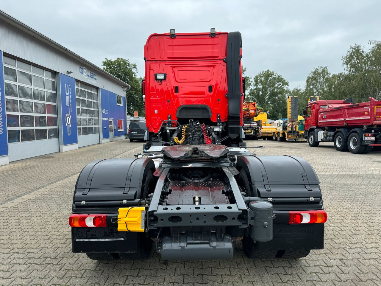 Mercedes-Benz Arocs 1845 LS 4x4 HAD *Kipphyd. Euro6 Blatt/Luft - Cabeza tractora: foto 5 Mercedes-Benz Arocs 1845 LS 4x4 HAD *Kipphyd. Euro6 Blatt/Luft - Cabeza tractora: foto 5