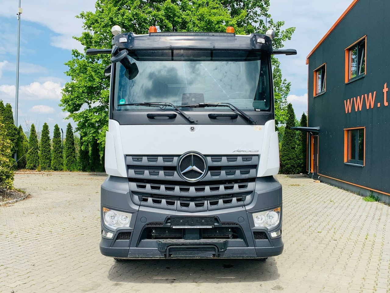 Mercedes-Benz Arocs 1846 LS 4x4 HAD *Kipphyd. Euro6 Blatt/Luft - Cabeza tractora: foto 3 Mercedes-Benz Arocs 1846 LS 4x4 HAD *Kipphyd. Euro6 Blatt/Luft - Cabeza tractora: foto 3