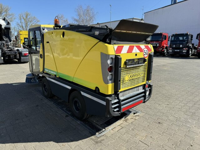 Leasing de  Johnston C202 Kleinkehrmaschine 2 M³ - 6.000 h Johnston C202 Kleinkehrmaschine 2 M³ - 6.000 h: foto 11