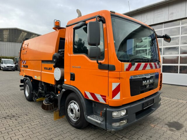MAN TGL 12.220 4x2 BL Kehrmaschine Viajet 5RHS - Barredora vial: foto 1 MAN TGL 12.220 4x2 BL Kehrmaschine Viajet 5RHS - Barredora vial: foto 1