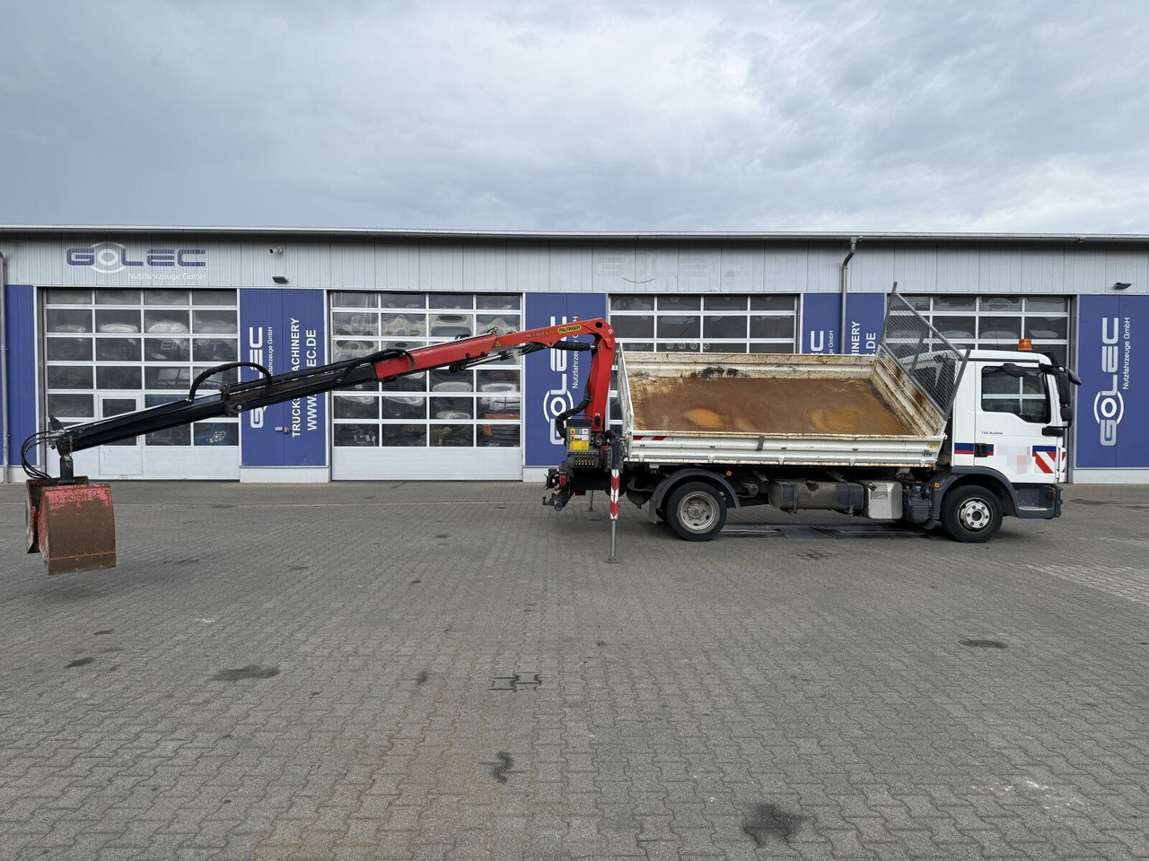 MAN TGL 8.220 4x2 Kipper Kran Palfinger 7.001-K A - Volquete furgoneta: foto 4 MAN TGL 8.220 4x2 Kipper Kran Palfinger 7.001-K A - Volquete furgoneta: foto 4