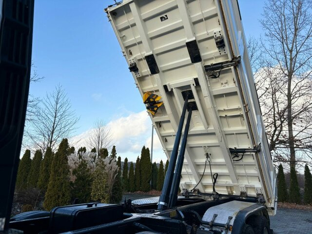 MAN TGS 35.470 8x4 BB Euro6 Meiller Kipper Bordmatik - Camión volquete: foto 5 MAN TGS 35.470 8x4 BB Euro6 Meiller Kipper Bordmatik - Camión volquete: foto 5