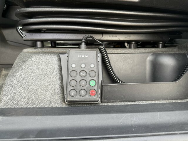 MAN TGX 26.520 6x2 Abrollkipper MEILLER RS 21.70 - Camión multibasculante: foto 5 MAN TGX 26.520 6x2 Abrollkipper MEILLER RS 21.70 - Camión multibasculante: foto 5