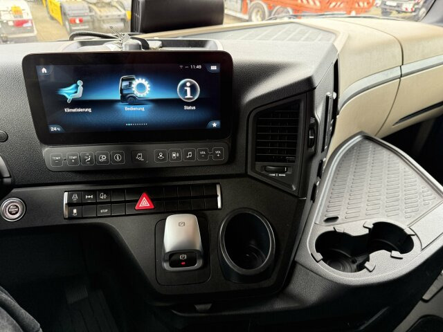 Mercedes-Benz ACTROS 2543 6x2 Wechselaufbau BDF AHK 2 Betten - Camión portacontenedore/ Intercambiable: foto 3 Mercedes-Benz ACTROS 2543 6x2 Wechselaufbau BDF AHK 2 Betten - Camión portacontenedore/ Intercambiable: foto 3